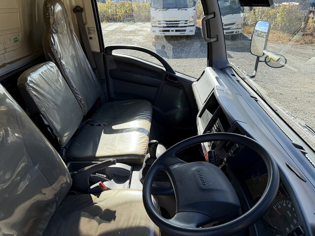 いすゞエルフパッカー車（塵芥車）小型（2t・3t）[写真35]
