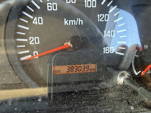 いすゞエルフパッカー車（塵芥車）小型（2t・3t）[写真39]