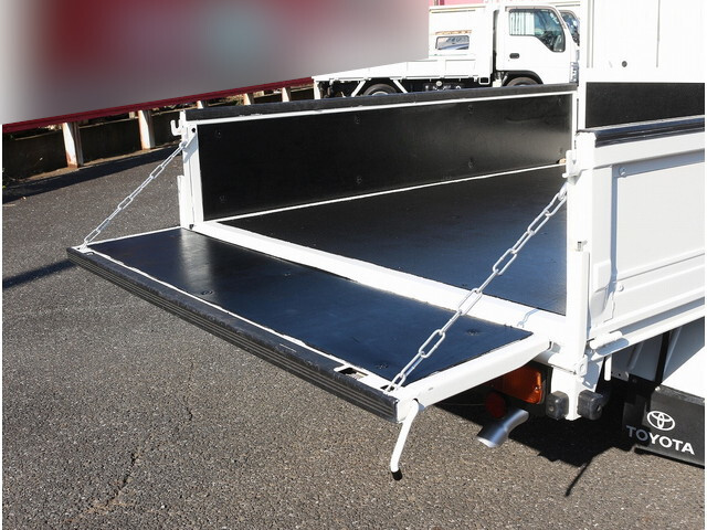 トヨタトヨエースダブルキャブ（Wキャブ）小型（2t・3t）[写真08]