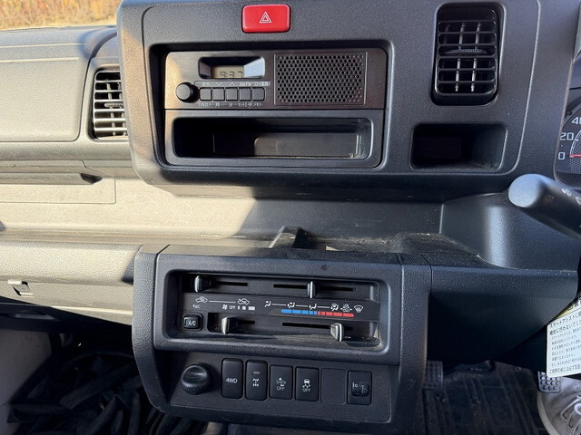 ダイハツハイゼットダンプ小型（2t・3t）[写真24]