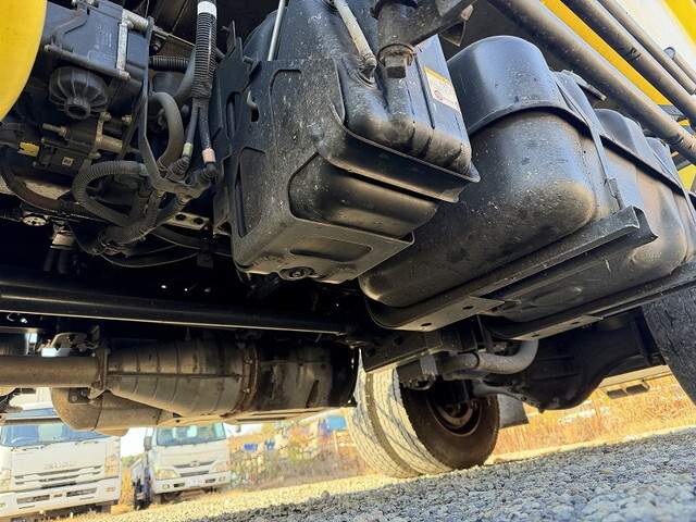 いすゞフォワードパッカー車（塵芥車）増トン（6t・8t）[写真21]