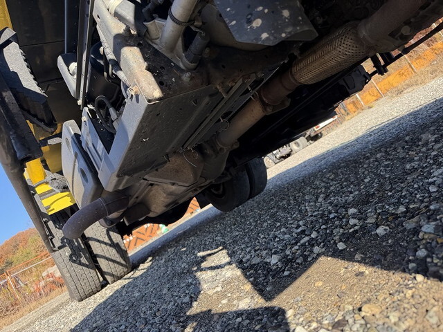 いすゞフォワードパッカー車（塵芥車）増トン（6t・8t）[写真28]