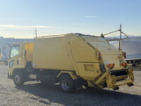 いすゞフォワードパッカー車（塵芥車）増トン（6t・8t）[写真02]