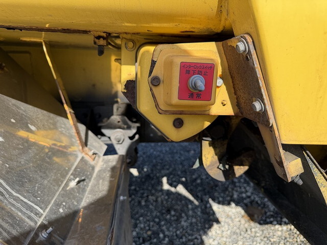 三菱ふそうキャンターパッカー車（塵芥車）小型（2t・3t）[写真26]