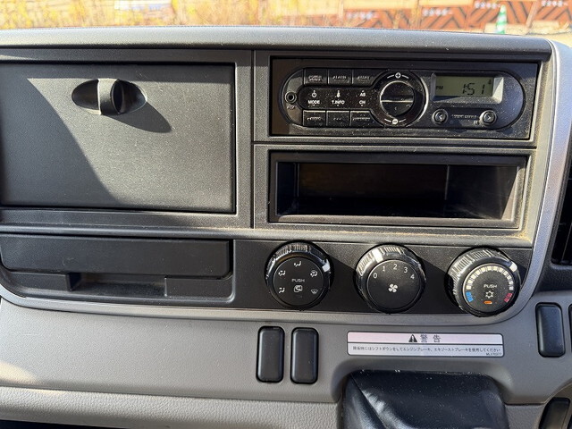 三菱ふそうキャンターパッカー車（塵芥車）小型（2t・3t）[写真35]