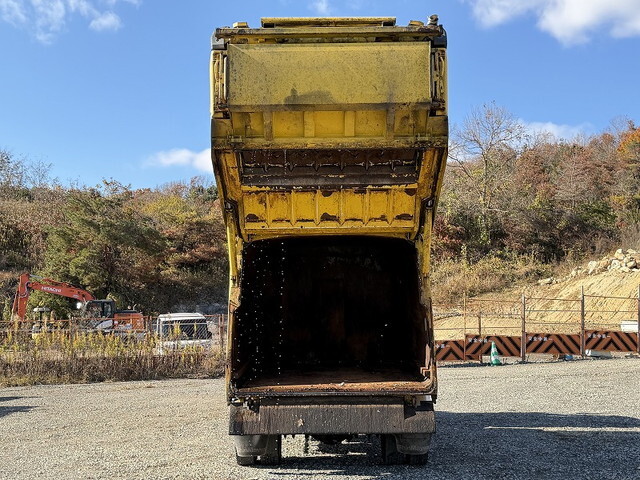 三菱ふそうキャンターパッカー車（塵芥車）小型（2t・3t）[写真07]