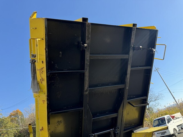 三菱ふそうキャンター深ダンプ（土砂禁ダンプ）小型（2t・3t）[写真17]