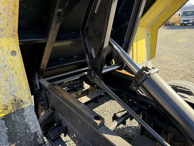 三菱ふそうキャンター深ダンプ（土砂禁ダンプ）小型（2t・3t）[写真18]