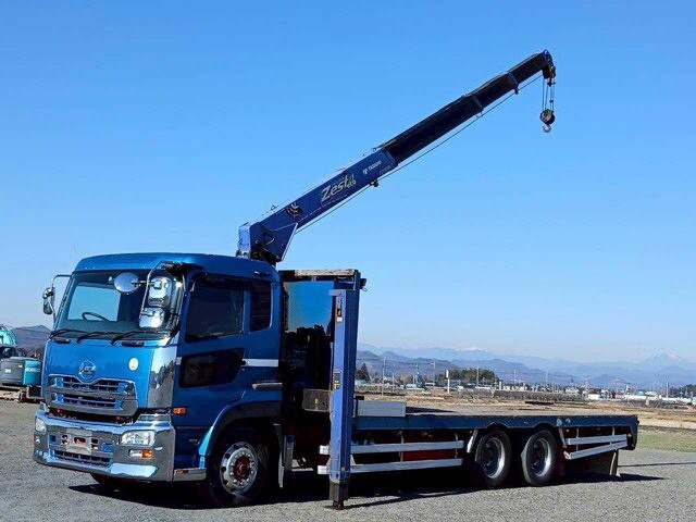 UDトラックスクオンセルフクレーン4段2015年(平成27年)QKG-CW5YL