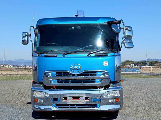 UDトラックスクオンセルフクレーン4段大型（10t）[写真08]