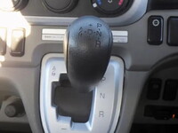 三菱ふそうキャンター平ボディ小型（2t・3t）[写真12]