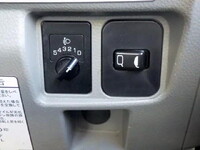 三菱ふそうキャンター平ボディ小型（2t・3t）[写真15]