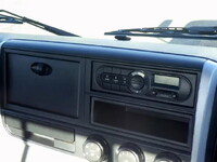 三菱ふそうキャンター平ボディ小型（2t・3t）[写真16]