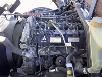 三菱ふそうキャンター平ボディ小型（2t・3t）[写真22]