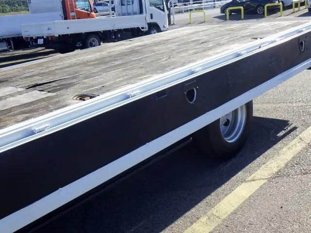 三菱ふそうキャンター平ボディ小型（2t・3t）[写真25]