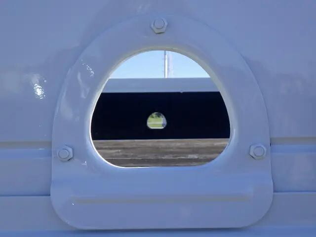 三菱ふそうキャンター平ボディ小型（2t・3t）[写真28]