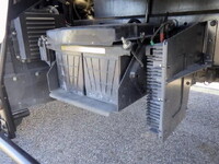 三菱ふそうキャンター平ボディ小型（2t・3t）[写真30]