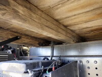 三菱ふそうキャンター平ボディ小型（2t・3t）[写真32]