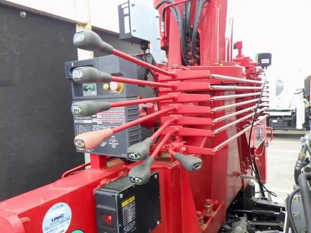 いすゞフォワードクレーン4段中型（4t）[写真10]