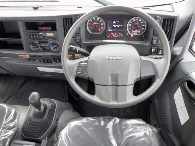 いすゞフォワードクレーン4段中型（4t）[写真15]