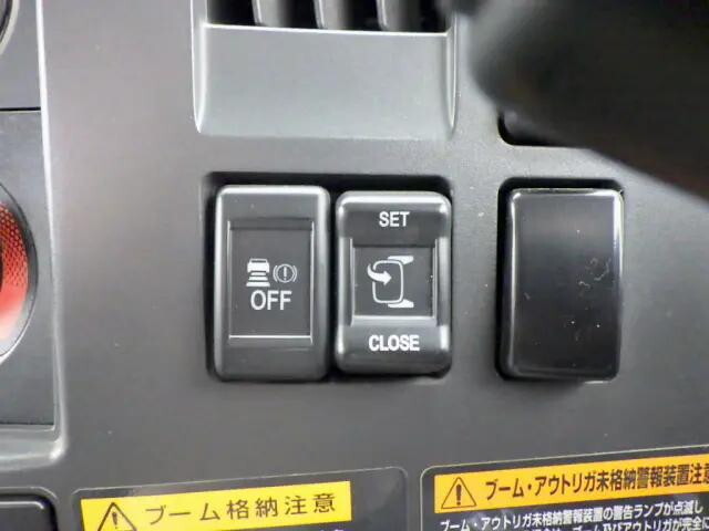 いすゞフォワードクレーン4段中型（4t）[写真20]