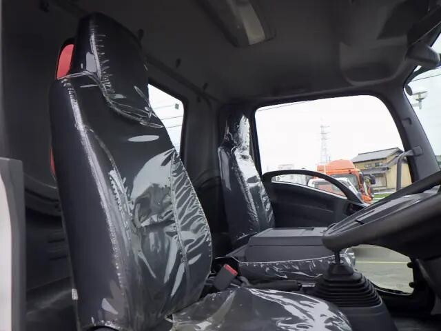 いすゞフォワードクレーン4段中型（4t）[写真37]