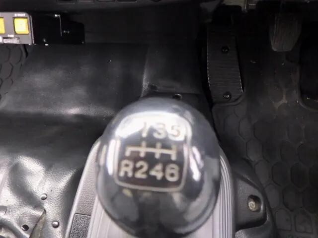 日野レンジャーダンプ中型（4t）[写真17]