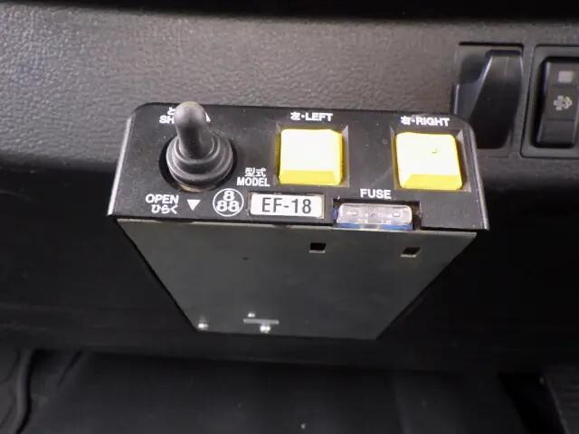 日野レンジャーダンプ中型（4t）[写真33]