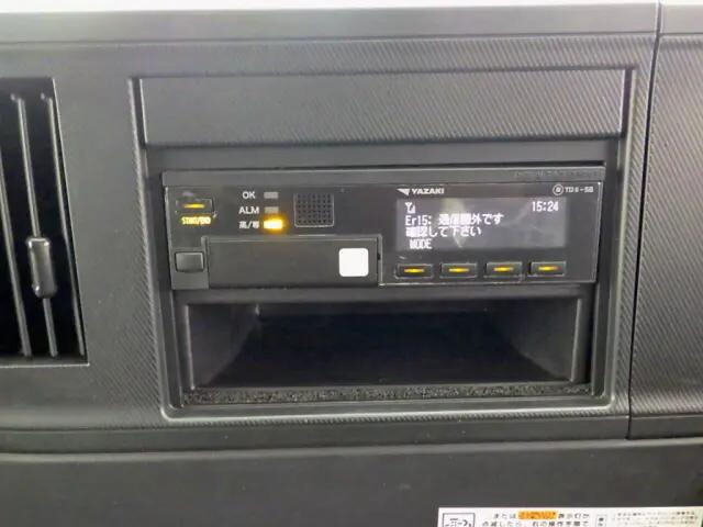 いすゞフォワードアルミウイング中型（4t）[写真21]