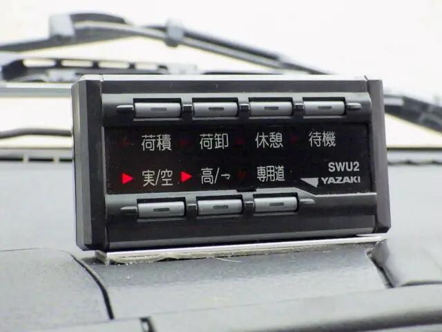 いすゞフォワードアルミウイング中型（4t）[写真25]