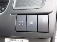 いすゞフォワードアルミウイング中型（4t）[写真28]