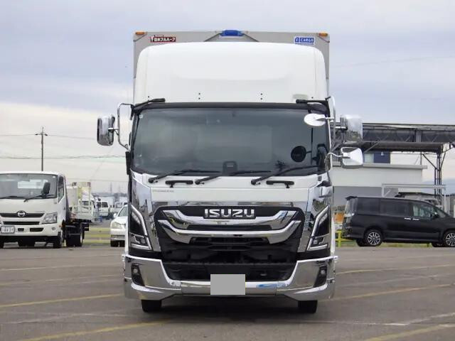 いすゞフォワードアルミウイング中型（4t）[写真03]