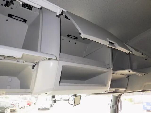 いすゞフォワードアルミウイング中型（4t）[写真34]