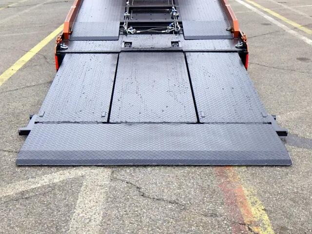 日野デュトロキャリアカー小型（2t・3t）[写真08]