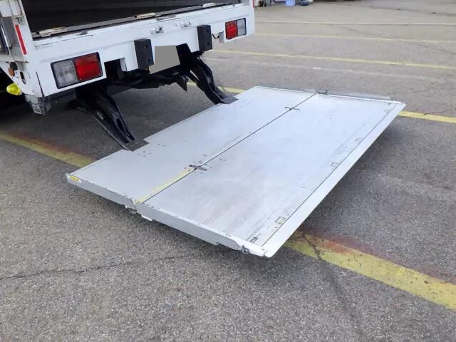 日野レンジャーアルミウイング中型（4t）[写真16]