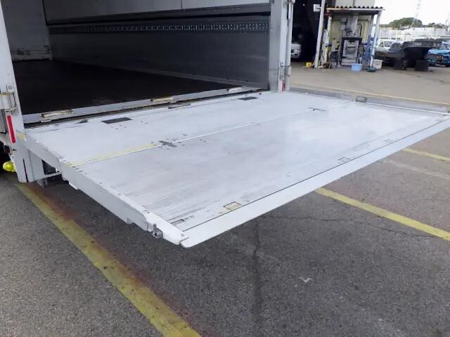 日野レンジャーアルミウイング中型（4t）[写真17]