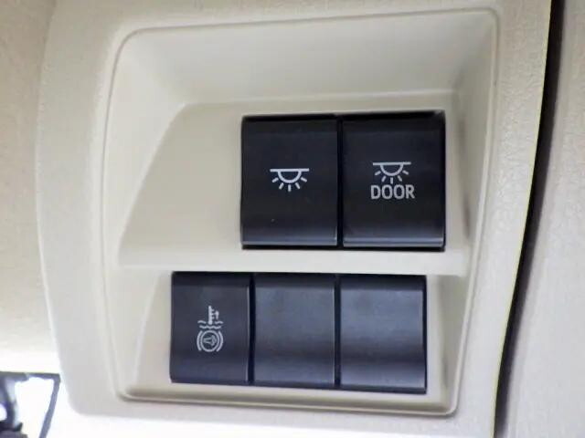 日野レンジャーアルミウイング中型（4t）[写真30]