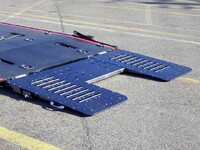 三菱ふそうキャンターキャリアカー小型（2t・3t）[写真06]