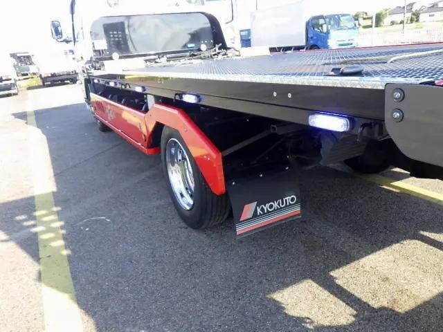 三菱ふそうキャンターキャリアカー小型（2t・3t）[写真06]