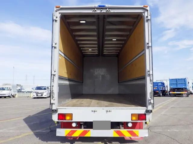 いすゞフォワードアルミウイング中型（4t）[写真10]