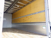 いすゞフォワードアルミウイング中型（4t）[写真13]