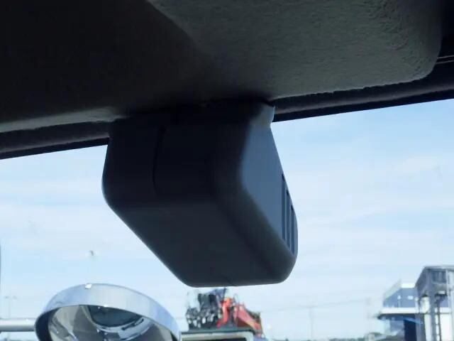 いすゞフォワードアルミウイング中型（4t）[写真16]