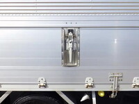 いすゞフォワードアルミウイング中型（4t）[写真37]