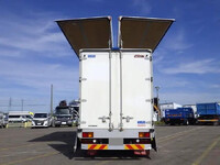 いすゞフォワードアルミウイング中型（4t）[写真06]