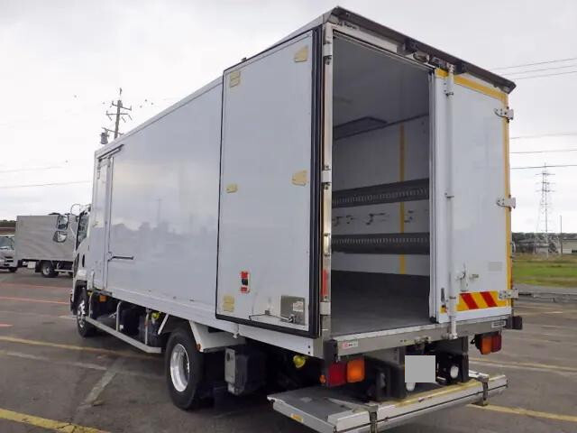 いすゞフォワード冷凍車（冷蔵車）中型（4t）[写真11]