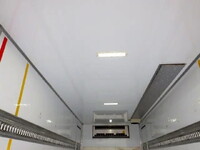 いすゞフォワード冷凍車（冷蔵車）中型（4t）[写真20]