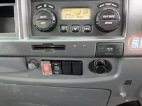 いすゞフォワード冷凍車（冷蔵車）中型（4t）[写真32]