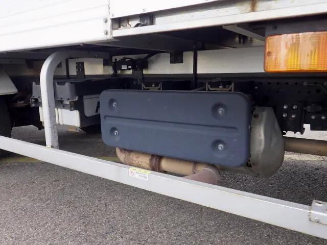 いすゞフォワード冷凍車（冷蔵車）中型（4t）[写真34]