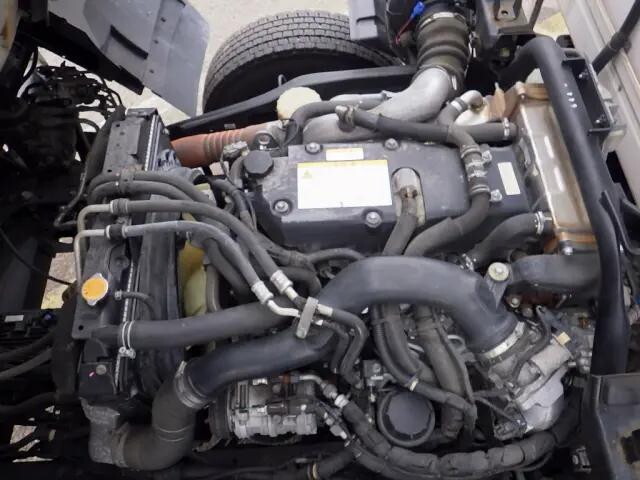 いすゞフォワード冷凍車（冷蔵車）中型（4t）[写真38]