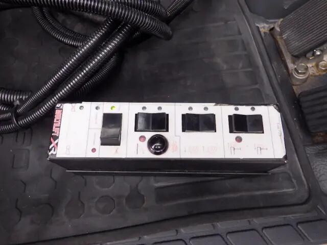 三菱ふそうファイターコンテナ専用車増トン（6t・8t）[写真11]